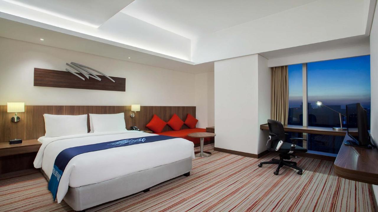 Holiday Inn Express Jakarta Pluit Citygate, An Ihg Hotel Экстерьер фото